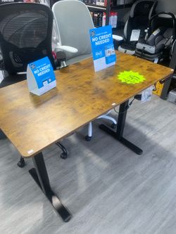 Electric office desk  / computer desk