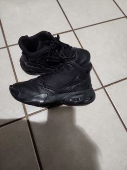 Jordan 4 Aura