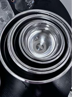 25-Pc Stainless Mixing Bowl Set w/ Lids + 20-Pc Silverware + Utensils - $45