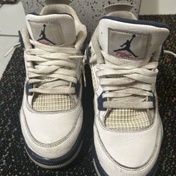jordan 4 midnight navys size 5.5 with og box used