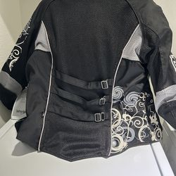 Ladies motorcycle jackets with armor