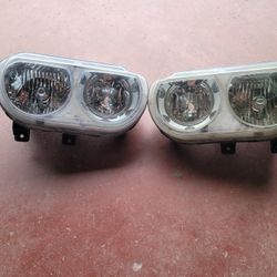 2010 Dodge Challenger Headlights