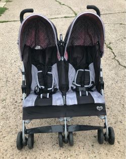 Delta double umbrella stroller