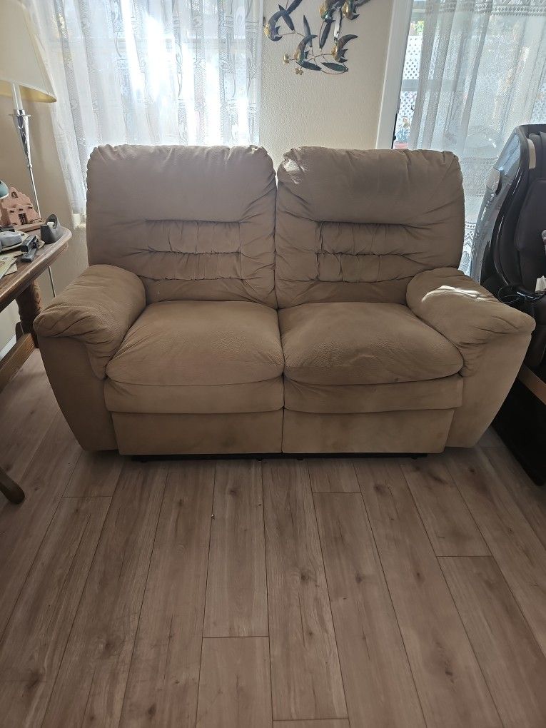 Reclining Couches