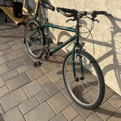 Huffy men’s mountain bike 26 inch