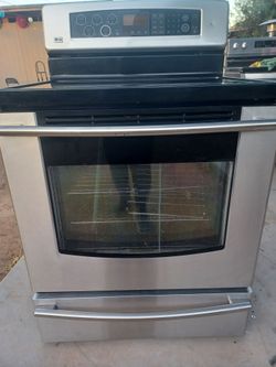STOVE LG STEEL STAINLESS ELECTRIC EVERTING WORKS VERY CLEAN DELIVERY AND INSTALLATION AVAILABLE