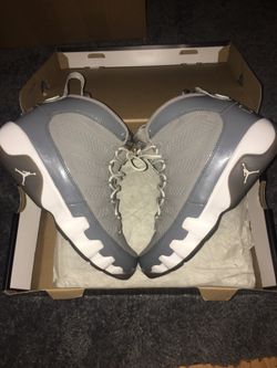Cool Grey 9’s 9.5