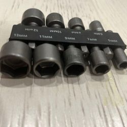 New 9 Pieces Socket - 