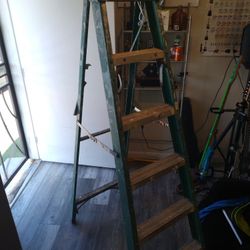 Step Ladder