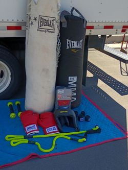 Boxing and work out equipment whole set
