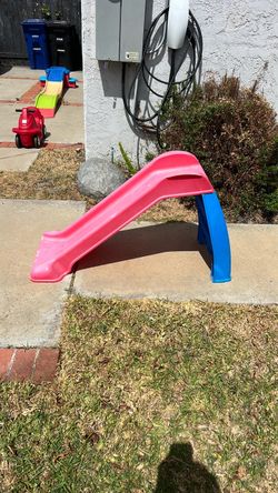 Little Tikes kid slide