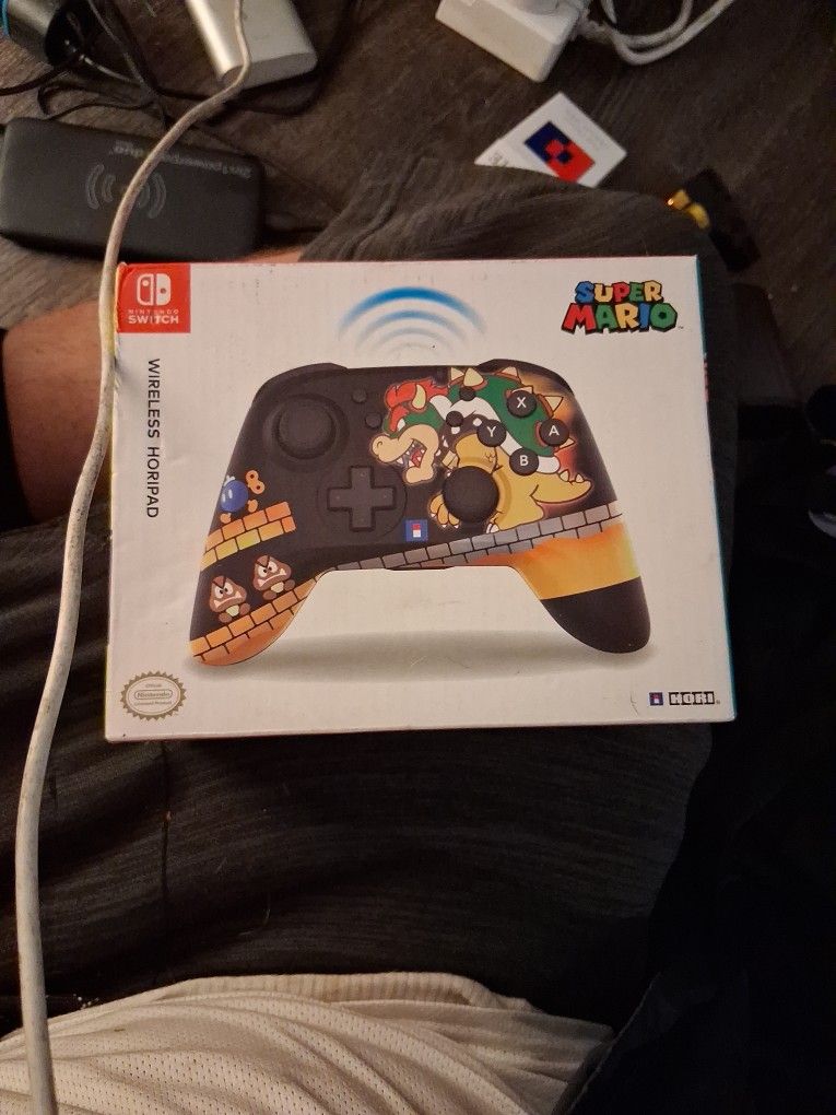 Nintendo Switch Controller With Wireless Horipad