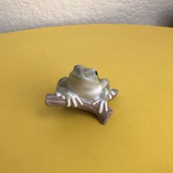 Lladro Frog Porcelain Figure 
