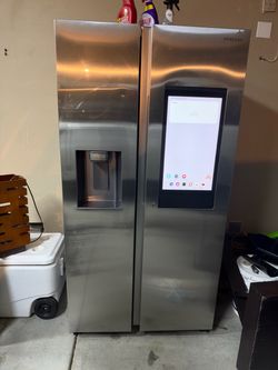 Samsung refrigerator family hub