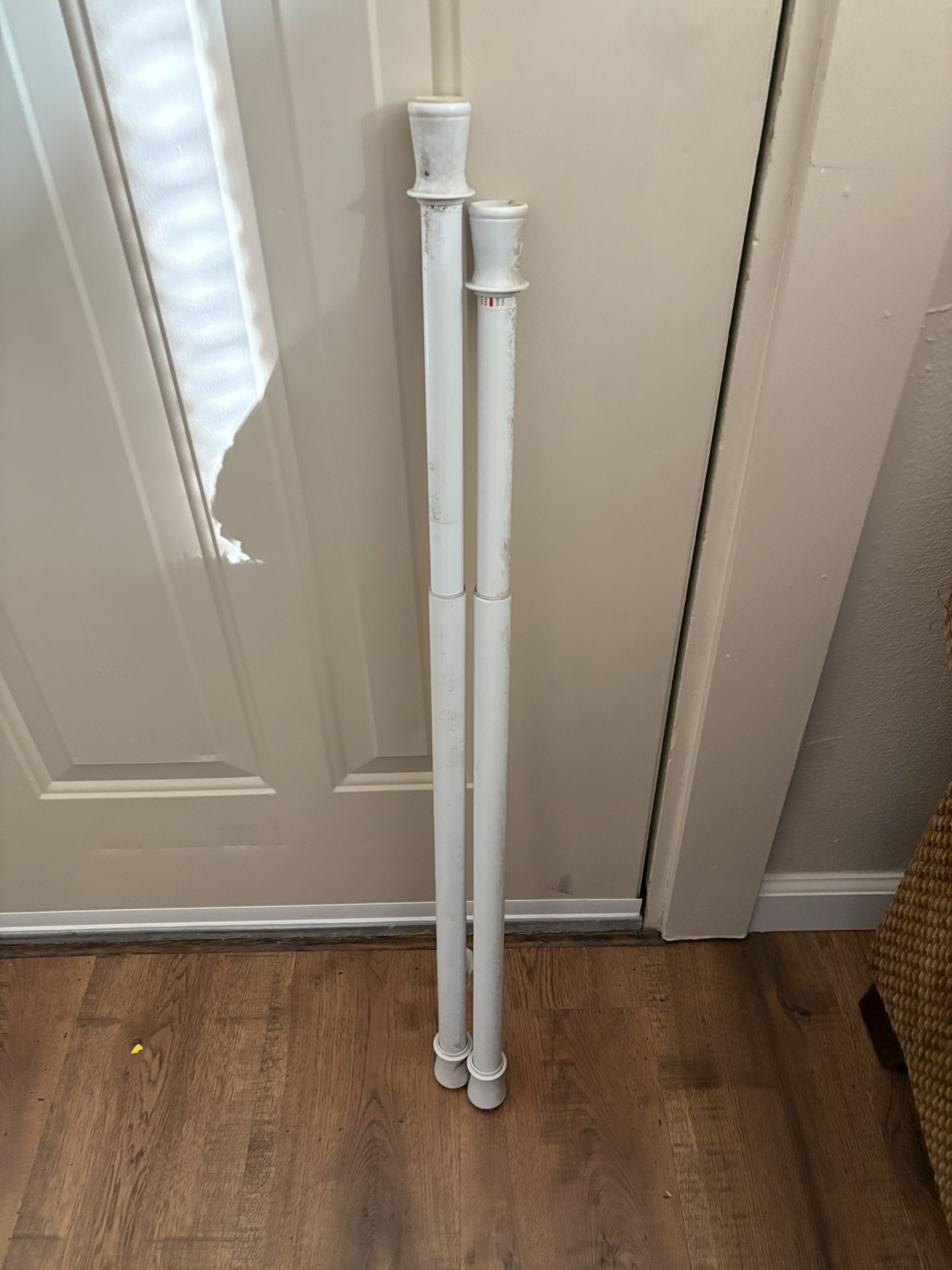 2 Shower Curtain Rods