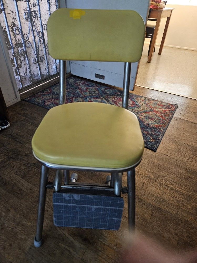 Yellow MidCentury Modern Seat/Stool/ladder