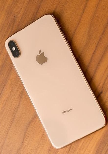 iPhone Xs Max , Unlocked for All Company Carrier, Excellent Condition like New