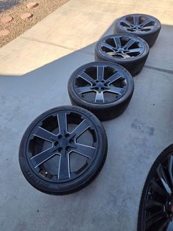 Rines 24s de Gmc con llantas ...400$ cash firmes
