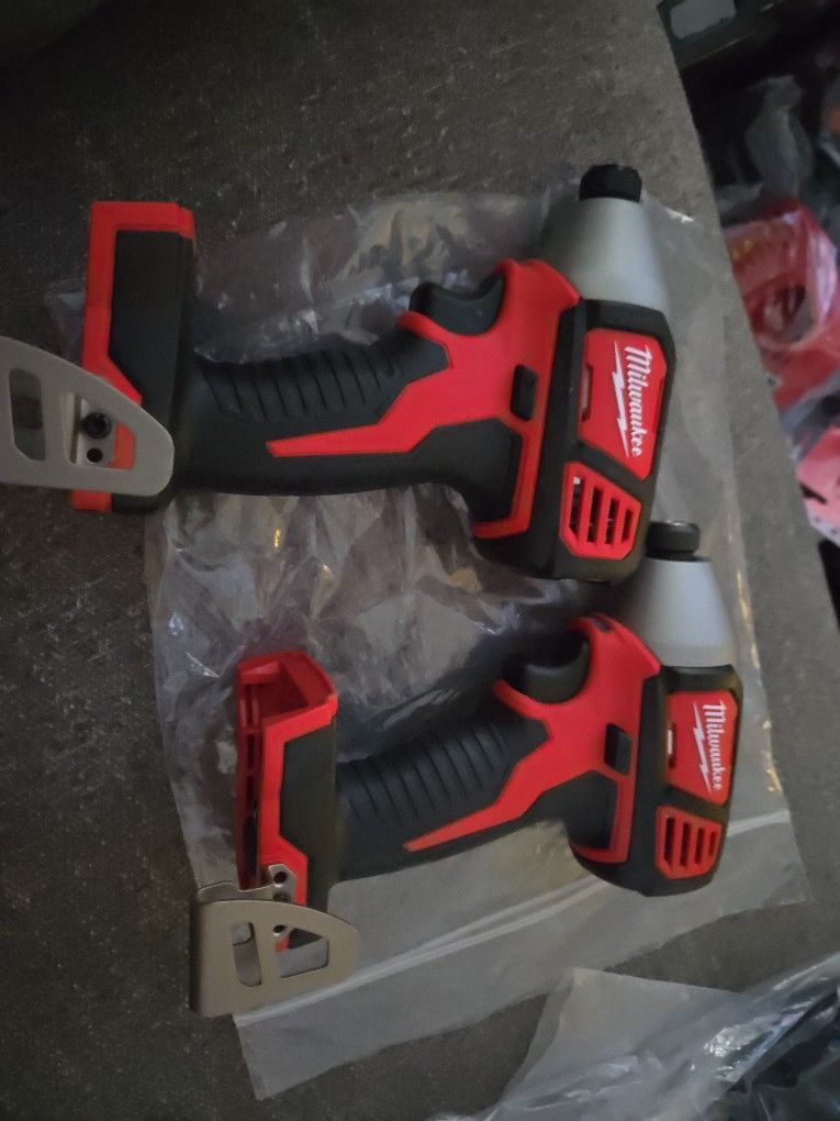 MILWAUKEE M18 1/4" HEX IMPACT DRIVER (TOOL ONLY) $90 EACH 