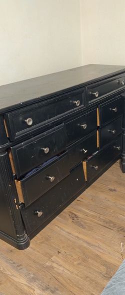 10 Drawer Dresser