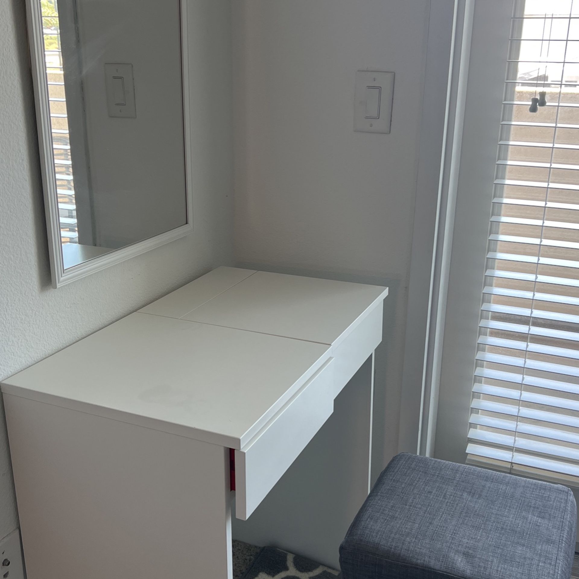 IKEA Dressing Table, IKEA Bench, Mirror, Carpet