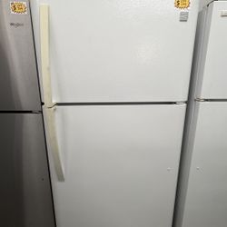 KENMORE 30” TOP AND BOTTOM REFRIGERATOR 