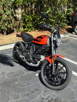2016 Ducati Scrambler Sixty2 (400cc)