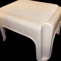 Vintage Rubbermaid Stool #4200 300lb  