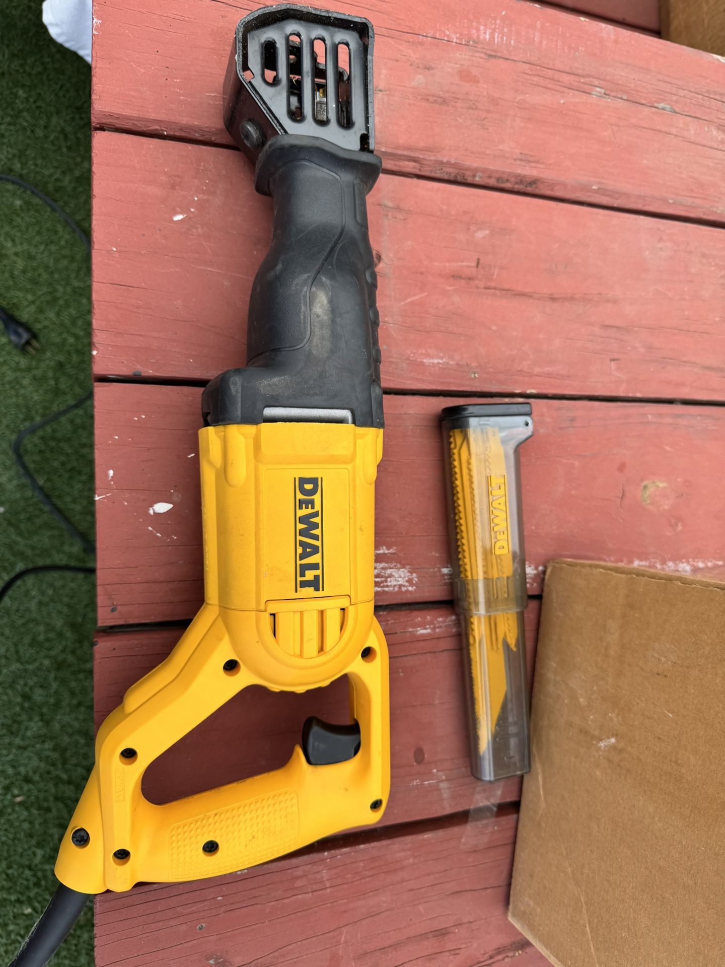 Dewalt 10 Amp Corded Reciprocating Saw