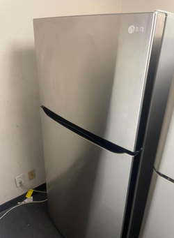 LG Top Freezer Fridge – Stainless, LED lighting, clean