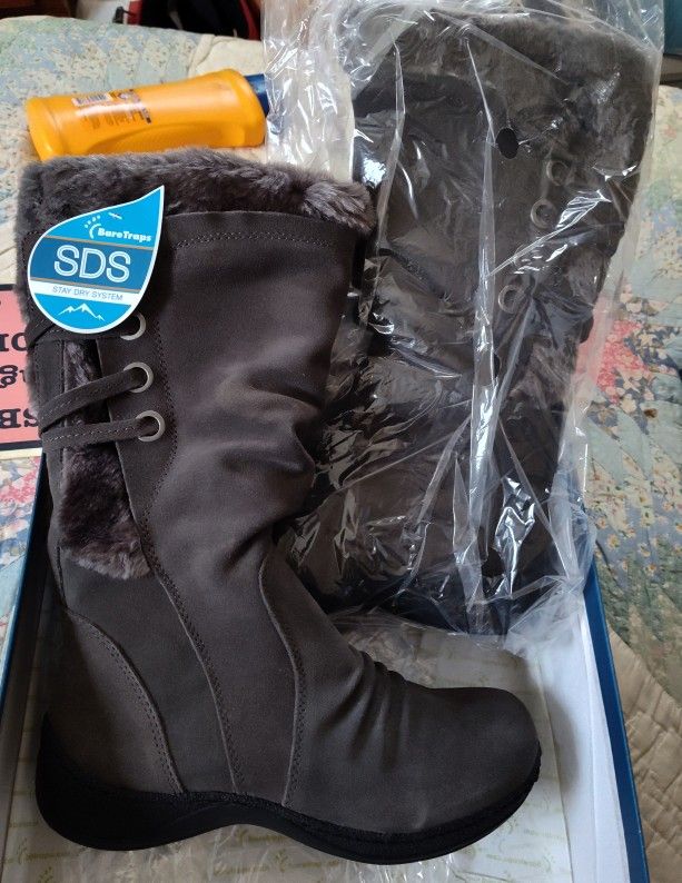 Bare Traps Dark Grey Boots BRAND NEW!! size)