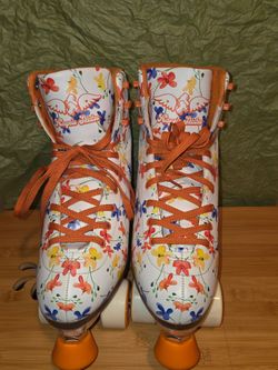 Women's Size 12 Flower Rollerskates