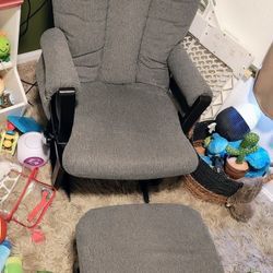 Free Rocking chair & Stool