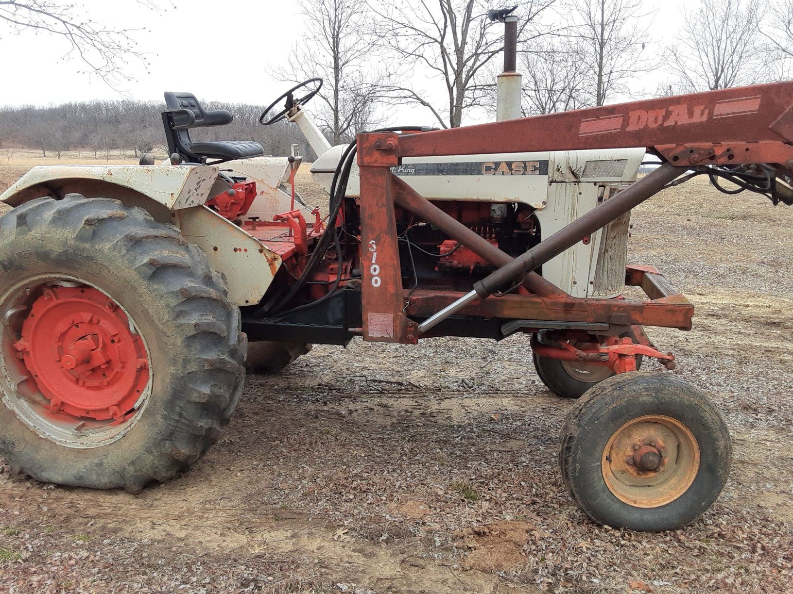 Case comfort king tractor frontend loader