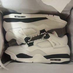SIZE 14 - Air Jordan 4 Retro Flight Club