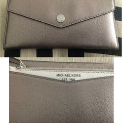 Michael Kors Rare Tri Color Wallet Gold/Silver/Gray Metallic With Bill Slot