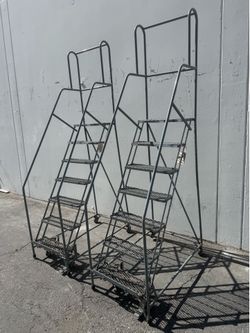 Uline ladders