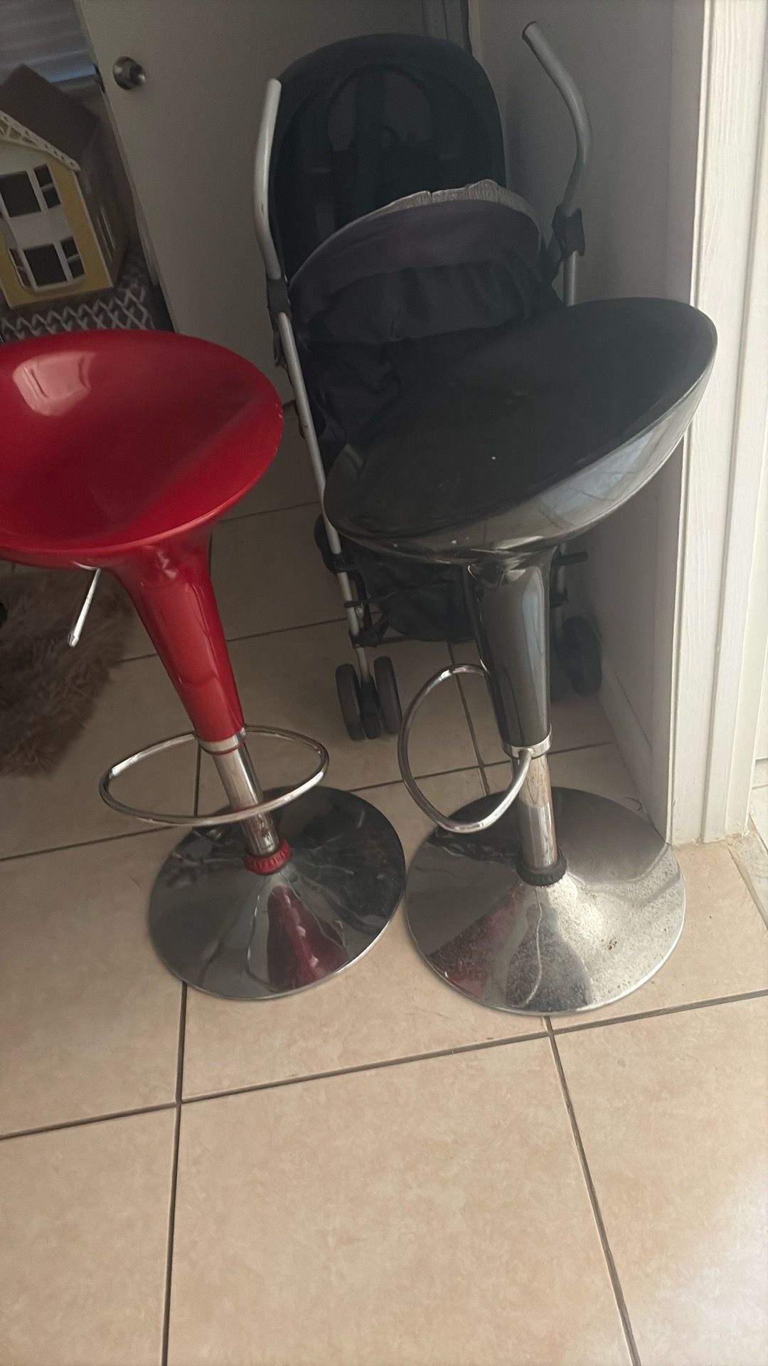 2 sillas de poner e en la c oocina