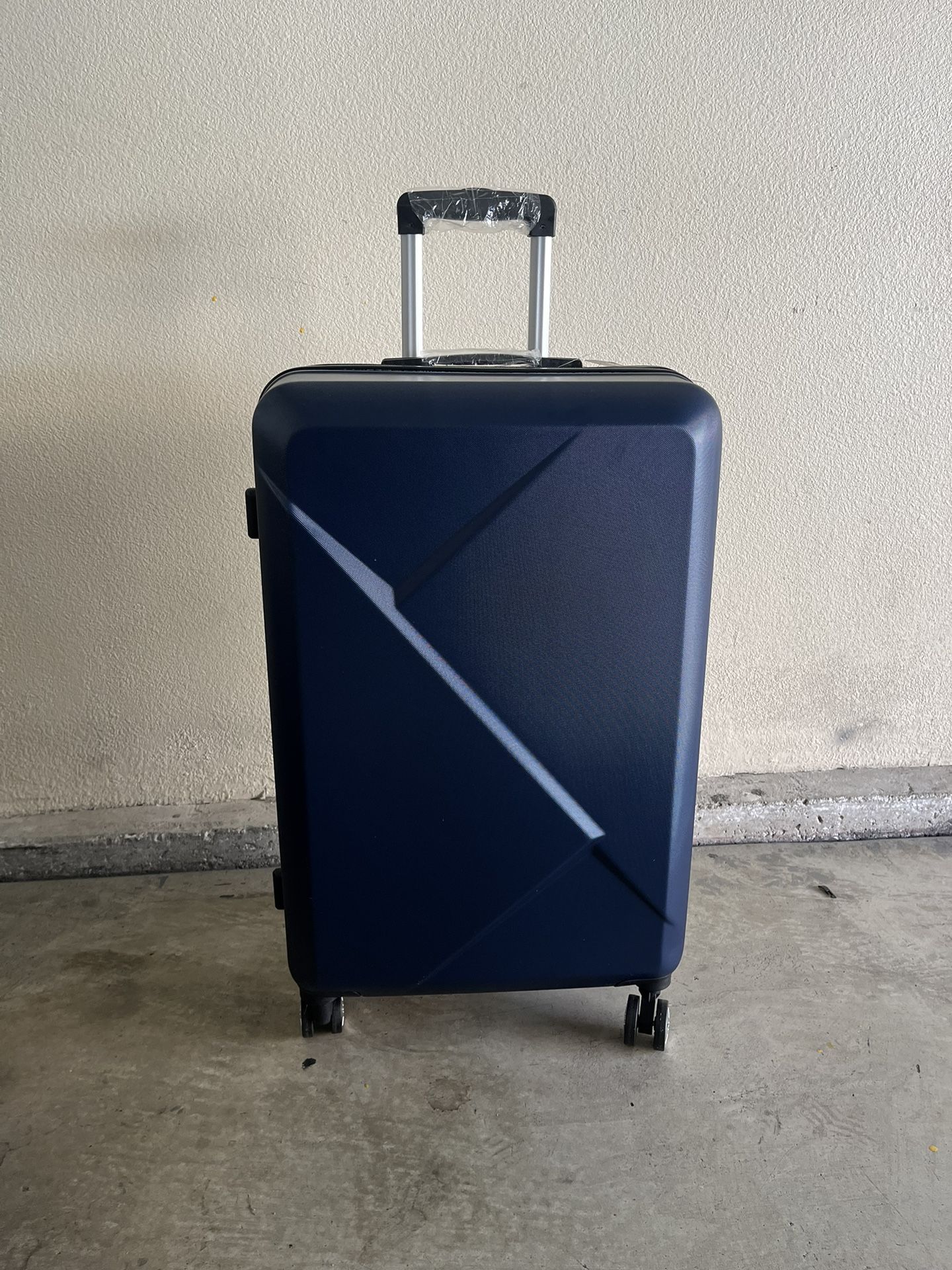 24” Luggage - Maleta 24”