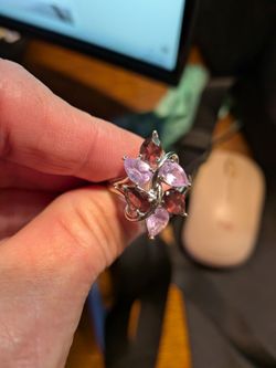 Alexandrite/amethyst ring