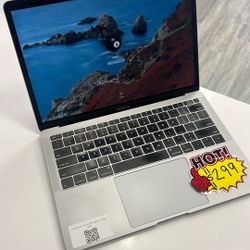 MacBook Air 13in. 8ram 256gb 2018 