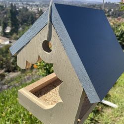 Birds Feeder