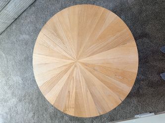 Round Wooden Coffee Table – Modern Sunburst Design