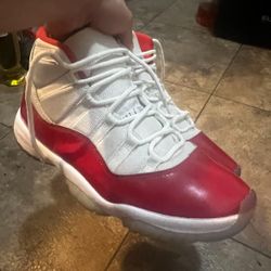 Jordan Cherry 11s (NEED GONE ASAP)
