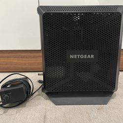 NETGEAR NIGHTHAWK AC1900 WiFi CABLE MODEM ROUTER