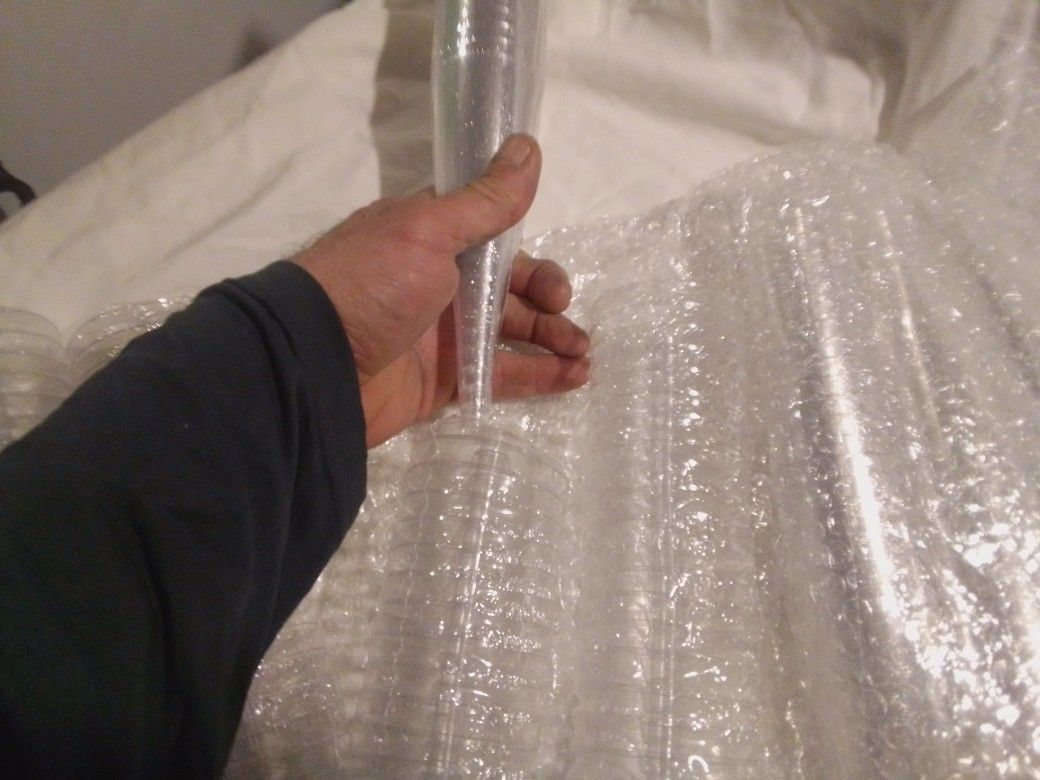 200 Champagne Flutes Plastic | 200 Pack | 4.5 oz - Clear | Premium Plastic Champagne Flutes | Party-Pack. New/ Unused