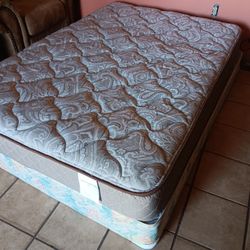 Full-size Mattress and Boxspring With Free Delivery!