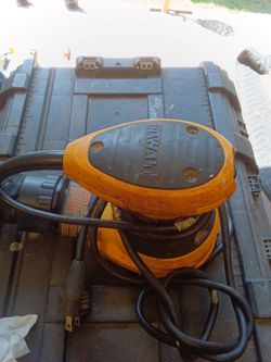 DeWalt corded palm sander