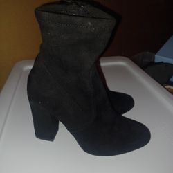 BAMBOO Faux Suede Ankle Boots Women's 10 Black Chunky Heel Booties Zip Almond Toe