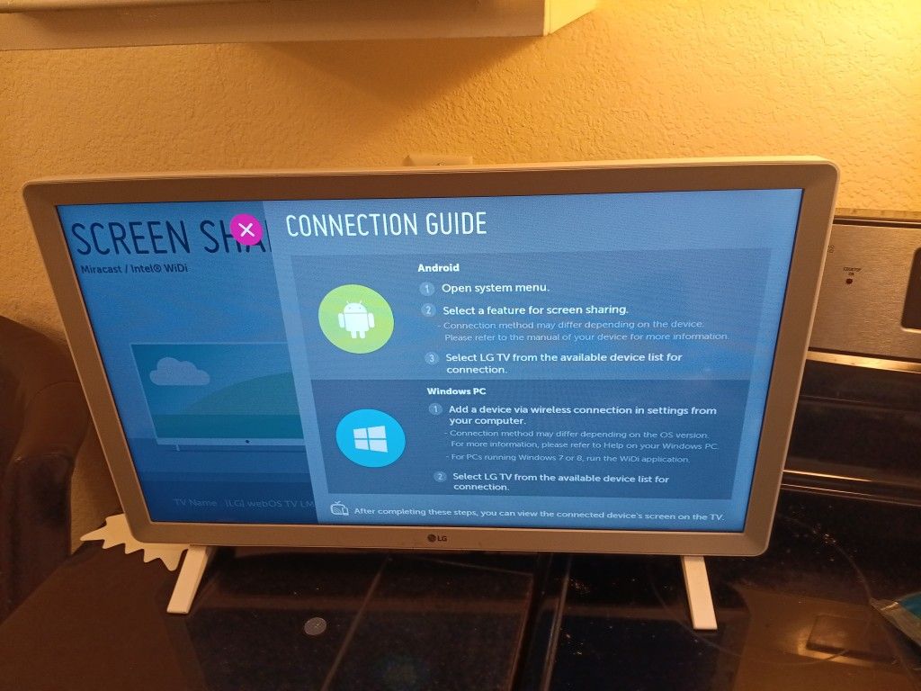 24" LG 4K Smart TV With Remote
